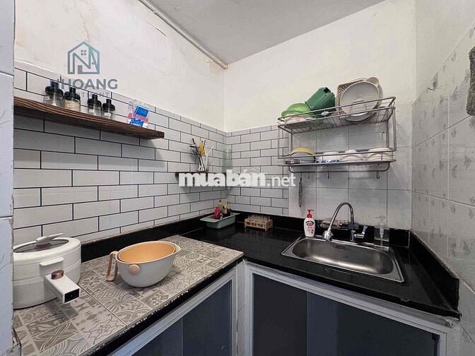 Cho Thuê Studio Balcony 25m2 Mặt Tiền Nguyễn Thái Bình Quận 1