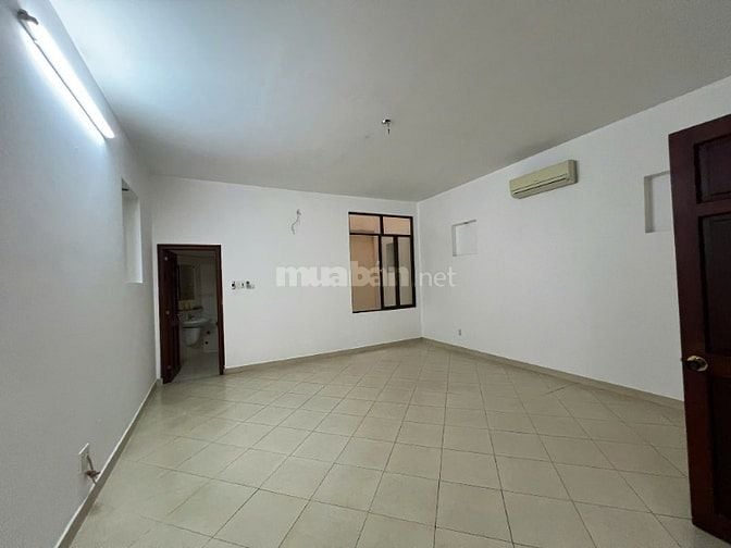 CHO THUÊ NHÀ ĐƯỜNG 39 TÂN QUY QUẬN 7 –8X20M, Ở VÀ LÀM VP CÔNG TY