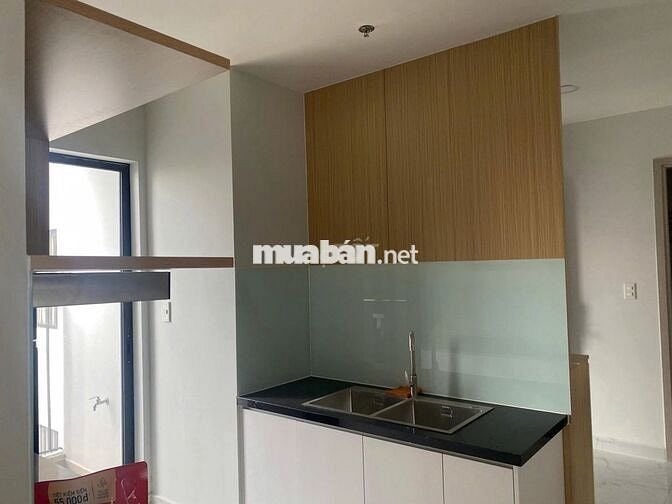 Ở ngay căn 3p 11tr full nội thất xịn mới tầng trung tại Charm City