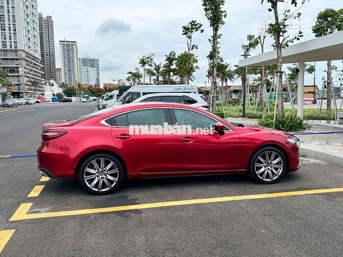 Mazda Mazda6 2020 2.5 Signature Premium Đỏ