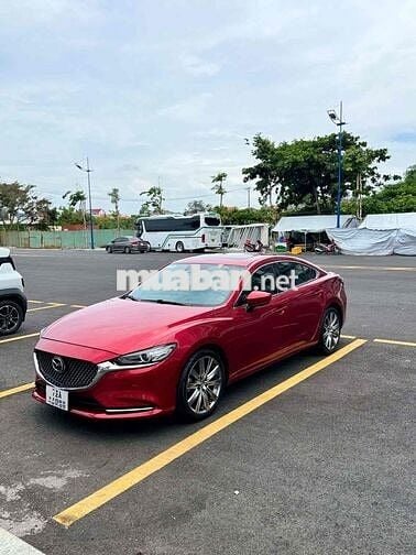 Mazda Mazda6 2020 2.5 Signature Premium Đỏ
