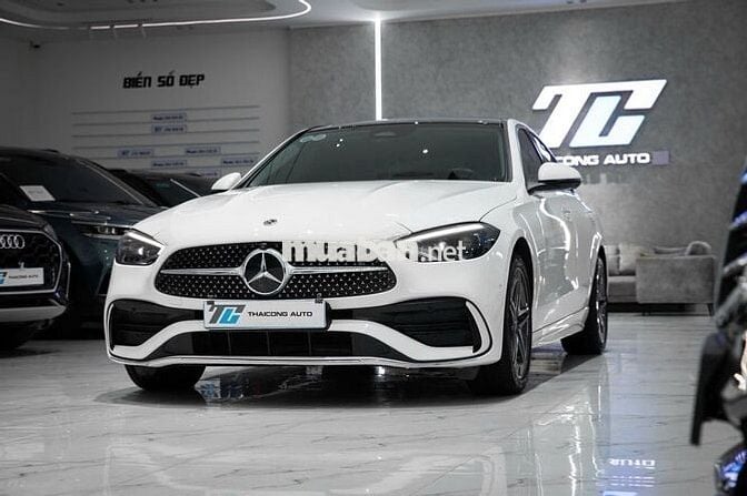 Mercedes-Benz C300 AMG 2022 Trắng 33.000 Km
