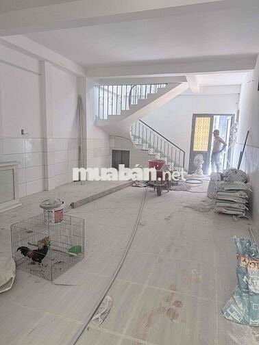 Nhà mới xây cho thuê nguyên căn