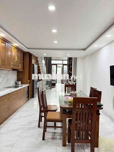 Chủ bán gấp về quê giảm từ 7.8 tỷ xuống 6.8 tỷ. sở hữu nhà 4 tầng 