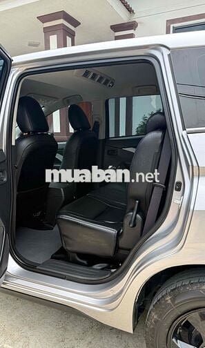 Mitsubishi Xpander AT 2025 Xám bạc 2 vạn