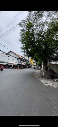 Chính chủ bán nhà Hoàng Diệu xe hơi đậu trước nhà, dt:65m2, giá 5,8 tỷ