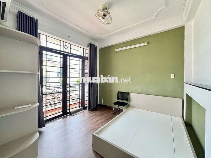 Cho thuê Căn hộ 2 Phòng Ngủ - Ban Công - 60m2 - gần Bờ kè - Quận 3 