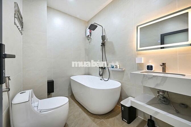 Căn hộ 1PN full nội thất ban công lớn thoáng Trần Hưng Đạo Quận 5