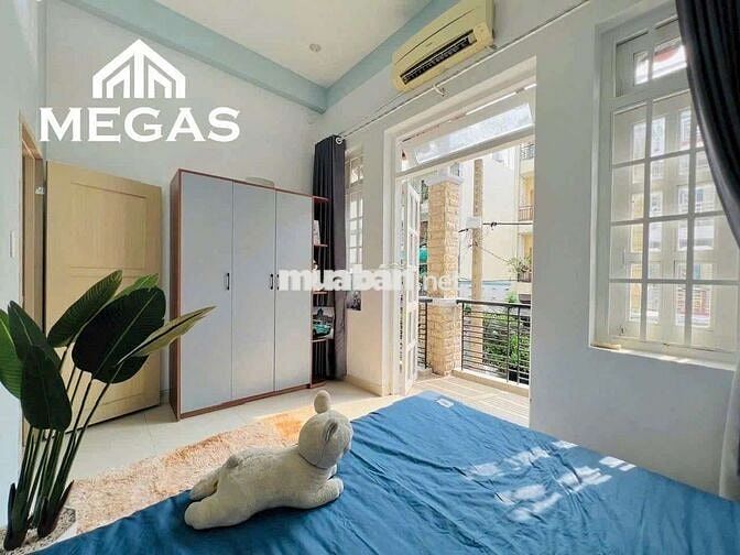 PENHOUSE 1 PHÒNG NGỦ BAN CÔNG TÁCH BẾP GẦN CÔNG VIÊN 