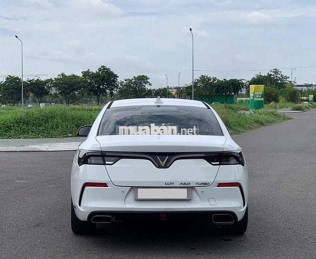 VinFast Lux A Base 2019 Trắng 48.000 km