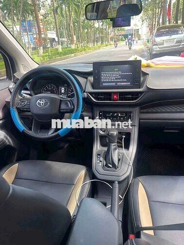 Toyota Avanza Premio 2022 Số tự động Bạc 7 chỗ