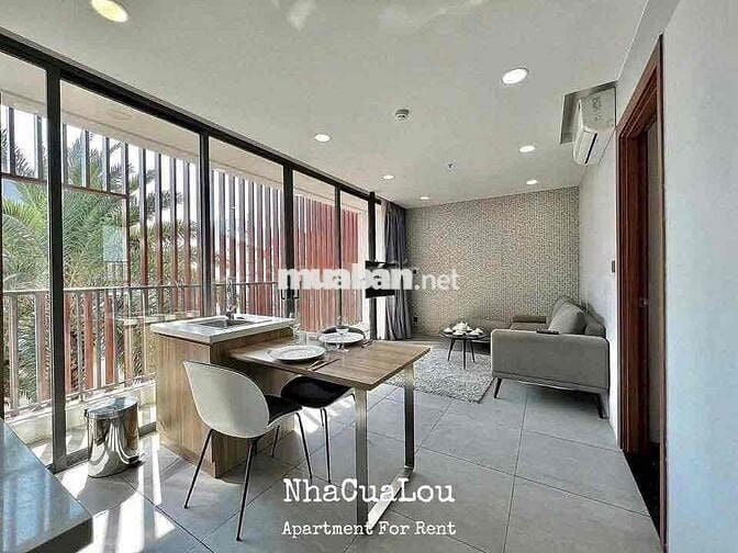 Căn hộ 1 phòng ngủ full nội thất ban công đường Phạm Ngũ Lão quận 1