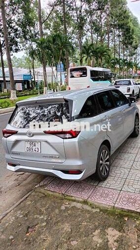 Toyota Avanza Premio 2022 Số tự động Bạc 7 chỗ