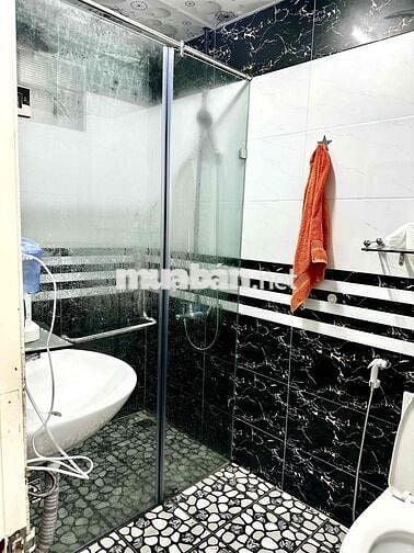 Tôi chính chủ bán căn nhà Trần Quang Diệu, hẻm ôtô. Đà Lạt