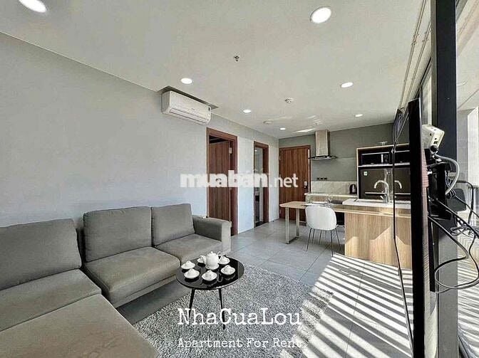 Căn hộ 1 phòng ngủ full nội thất ban công đường Phạm Ngũ Lão quận 1