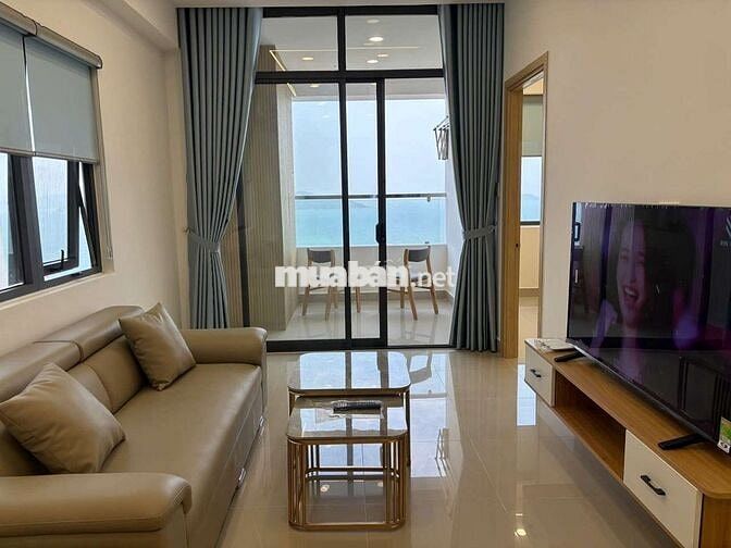 Cho thuê căn hộ Napoleon view biển tầng cao – Nha Trang