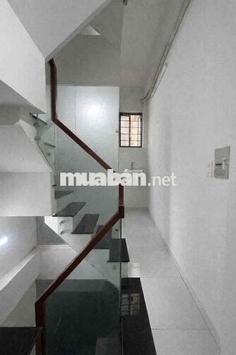 CHO THUÊ 17 TRIỆU NHÀ NGUYÊN CĂN MT QUẬN 10