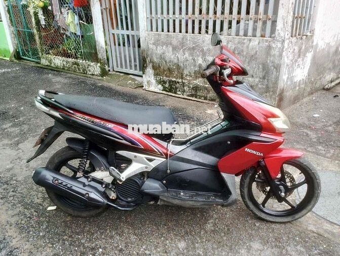 Honda Air Blade Đỏ đen tiết kiệm xăng