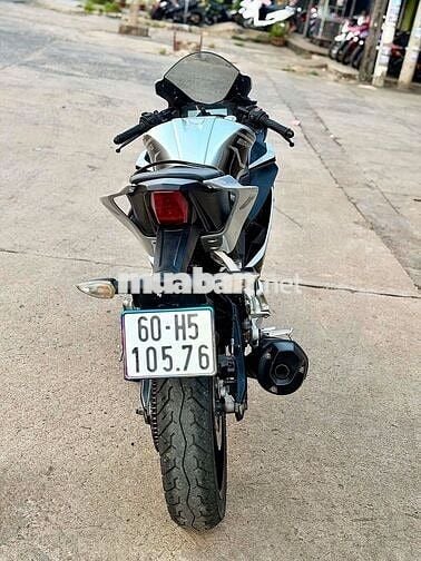 Yamaha R15V3 2023 Bạc