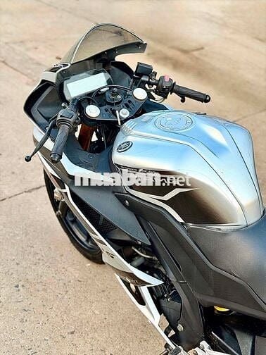 Yamaha R15V3 2023 Bạc