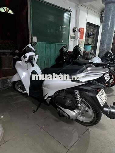 Honda SH 2023 Trắng 4977km