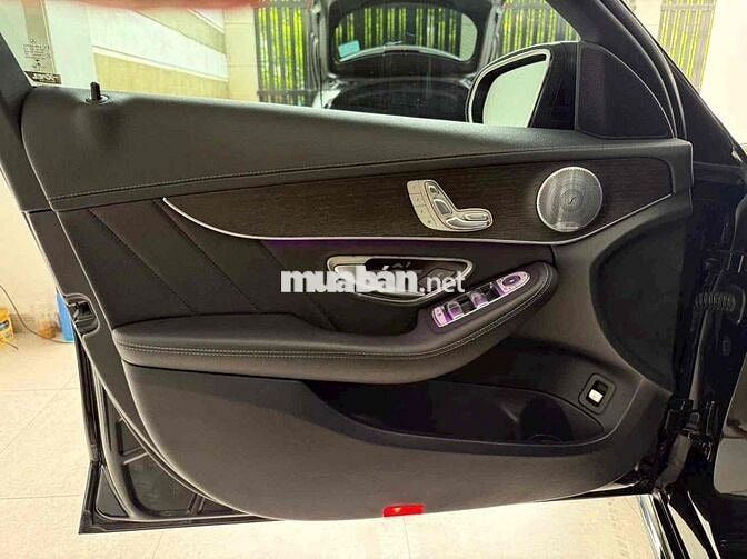 Mercedes C300 AMG 2019