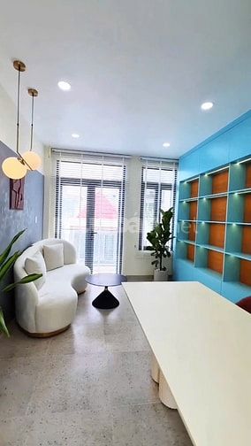 Hẻm xe hơi Huỳnh Văn Bánh,5Tầng,4PN,có hẻm sau,gần Lê Văn Sỹ,giáp Q3
