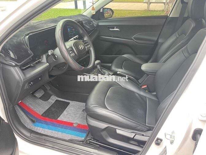 Hyundai Accent 2025 Tự động 7.000 km Trắng