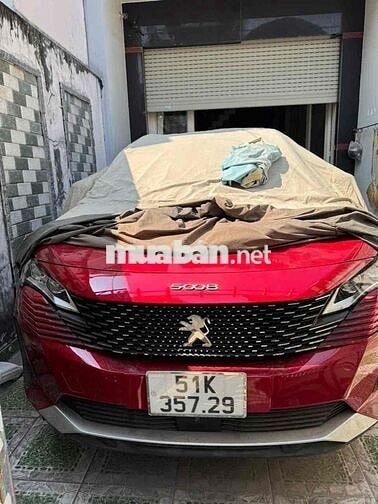 Peugeot 5008 2022 7 chỗ Xăng 6870 km