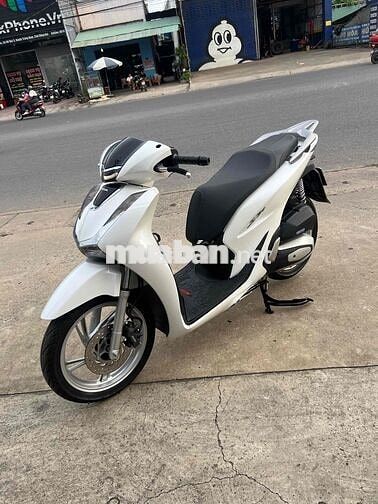 Honda SH 125 2024 Trắng 9.000km bán trả góp