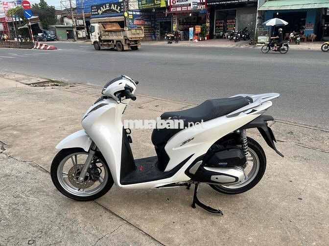 Honda SH 125 2024 Trắng 9.000km bán trả góp