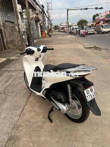 Honda SH 125 2024 Trắng 9.000km bán trả góp