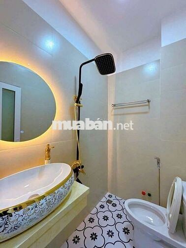 cho thuê nhà mới xây full nội thất 