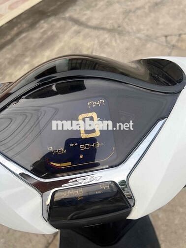 Honda SH 125 2024 Trắng 9.000km bán trả góp