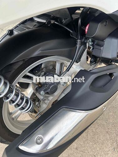 Honda SH 125 2024 Trắng 9.000km bán trả góp