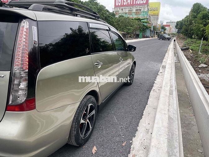 Mitsubishi Grandis Số tự động Vàng cát .9 chủ bán