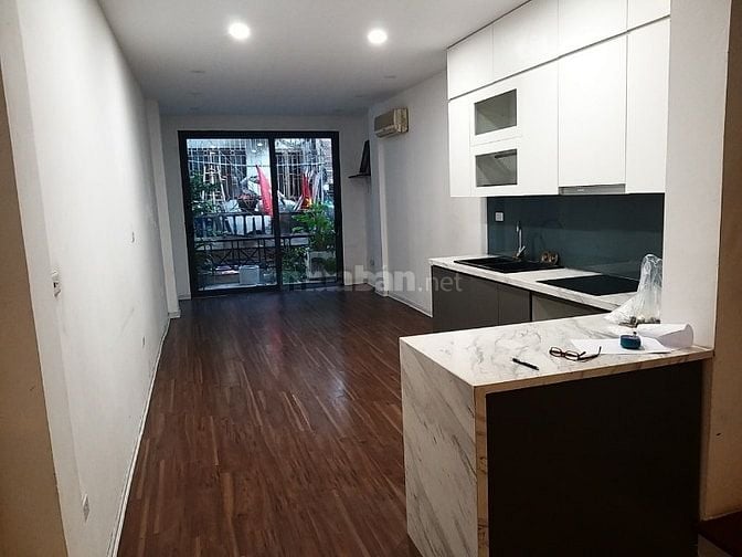 Chính chủ cho thuê nhà nguyên căn 50m x 5 tầng tại ngõ 151A/21 phố Thá