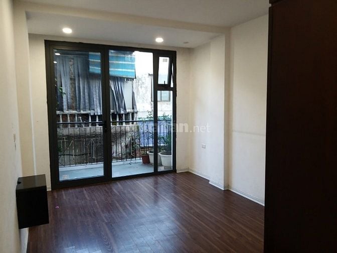 Chính chủ cho thuê nhà nguyên căn 50m x 5 tầng tại ngõ 151A/21 phố Thá