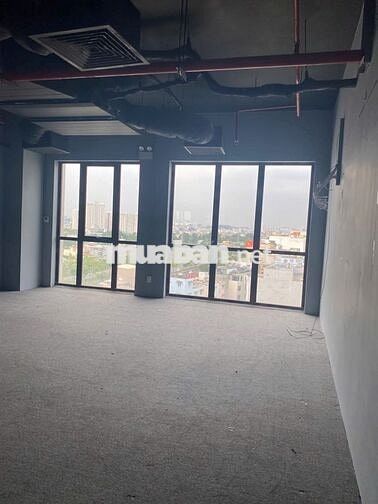 Cho thuê văn phòng mặt tiền Phạm Văn Đồng ngay Gigamall