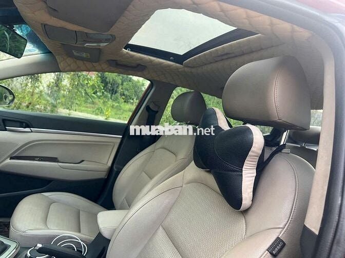 Hyundai Elantra 2.0 AT 2019 Đỏ
