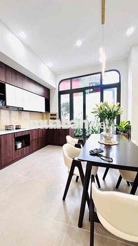 NHÀ ĐẸP ĐÓN TẾT, NGAY WINMARK TRẦN TRỌNG CUNG, Q.7, 4.2x16. CHỈ 8.3 TỶ
