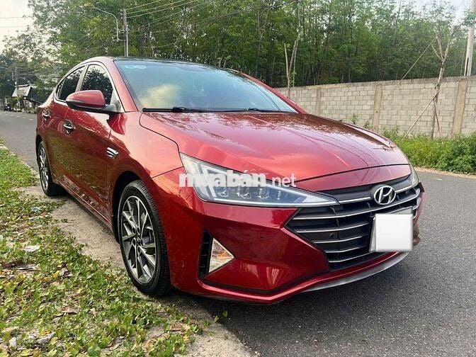Hyundai Elantra 2.0 AT 2019 Đỏ