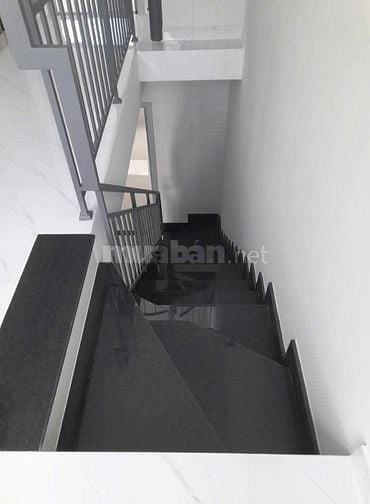 BÁN NHÀ 2MT KÊNH TÂN HÓA, P.14, Q.6, 10 TỶ.