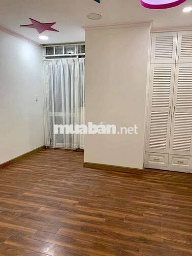 CĂN HỘ TRUNG TÂM Q3 - 3PN RỘNG RÃI 100M² - 15TR - CHUNG CƯ SCREC TOWER