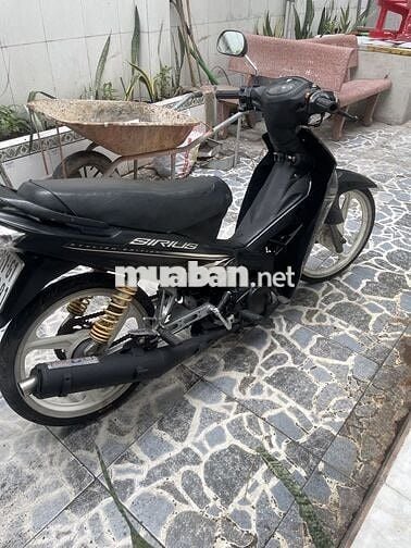 Yamaha Sirius Đen