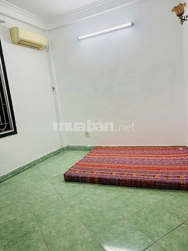 Cho thuê cả nhà 4 tầng ngõ Kim Giang, Thanh Xuân,Wc khép kín mỗi tầng 