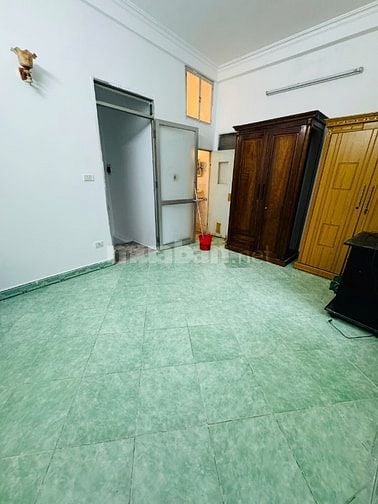 Cho thuê cả nhà 4 tầng ngõ Kim Giang, Thanh Xuân,Wc khép kín mỗi tầng 