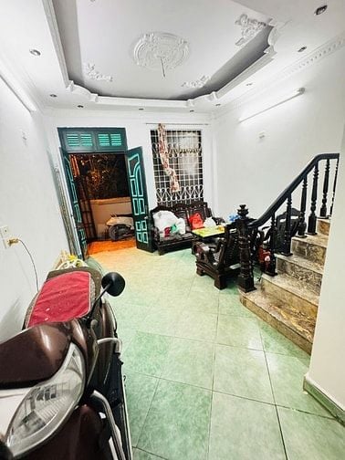 Cho thuê cả nhà 4 tầng ngõ Kim Giang, Thanh Xuân,Wc khép kín mỗi tầng 