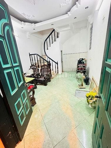 Cho thuê cả nhà 4 tầng ngõ Kim Giang, Thanh Xuân,Wc khép kín mỗi tầng 