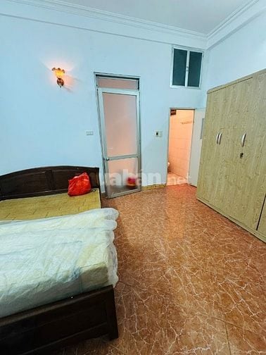 Cho thuê cả nhà 4 tầng ngõ Kim Giang, Thanh Xuân,Wc khép kín mỗi tầng 